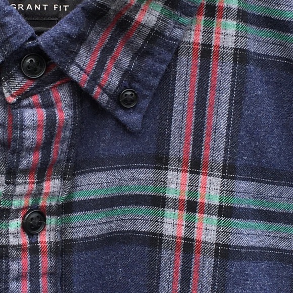Banana Republic Plaid Flannel Button Down - Lg - Picture 2 of 5